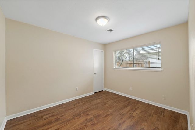 2414 Bayou Drive, League City, TX 77573