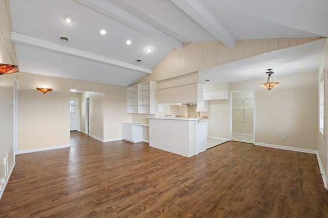 2414 Bayou Drive, League City, TX 77573