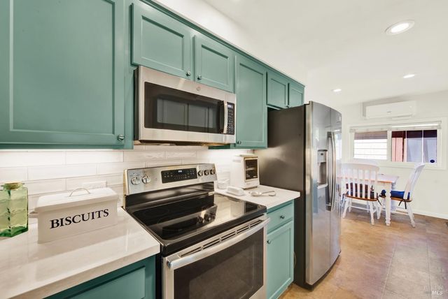 1308 Empire St, Fairfield, CA 94533