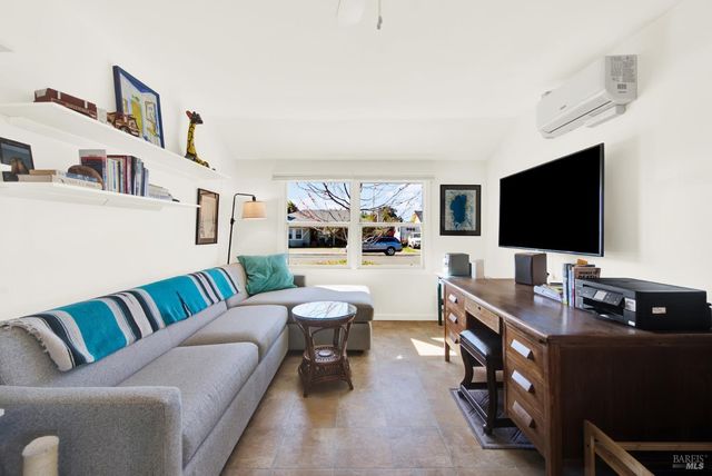 1308 Empire St, Fairfield, CA 94533