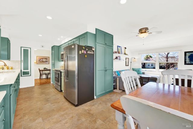 1308 Empire St, Fairfield, CA 94533