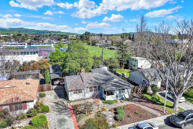 1308 Empire St, Fairfield, CA 94533