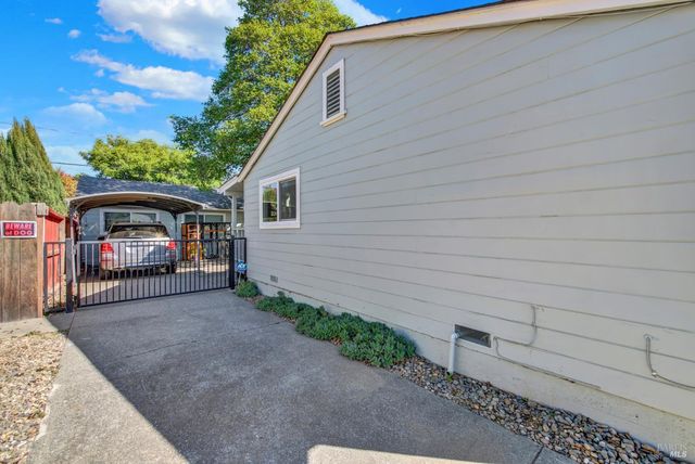 1308 Empire St, Fairfield, CA 94533