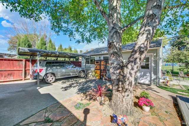 1308 Empire St, Fairfield, CA 94533