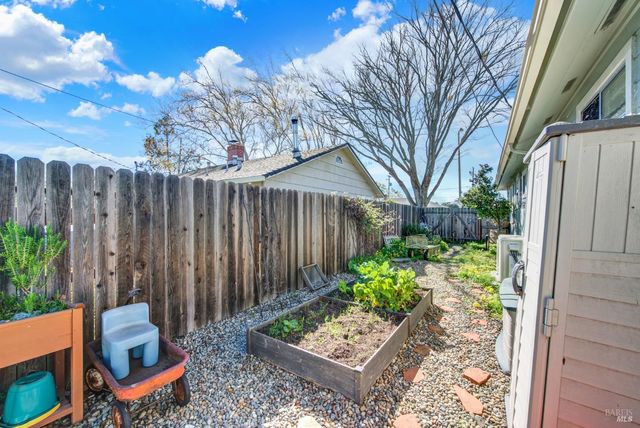 1308 Empire St, Fairfield, CA 94533