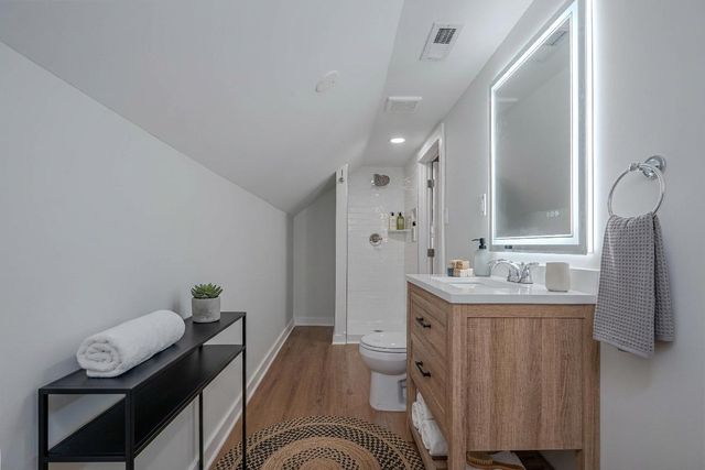 8137 S Loomis Boulevard, Chicago, IL 60620