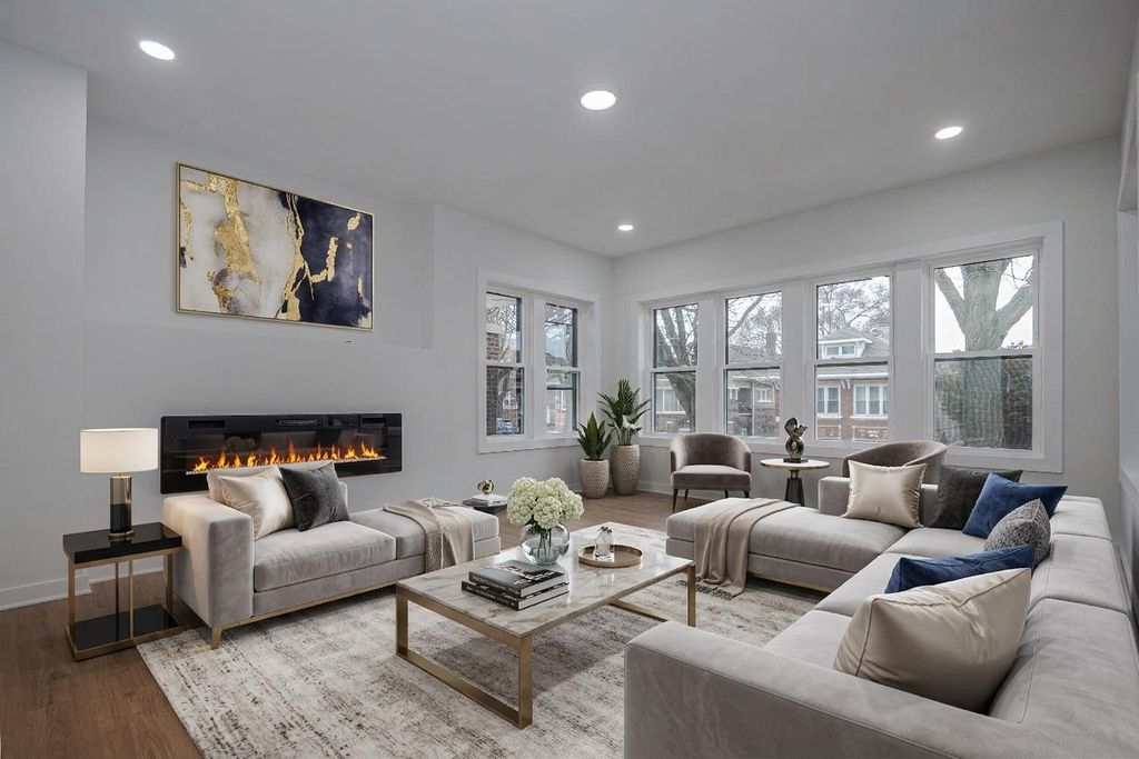 Image 3 of property listing at 8137 S Loomis Boulevard, Chicago, IL 60620
