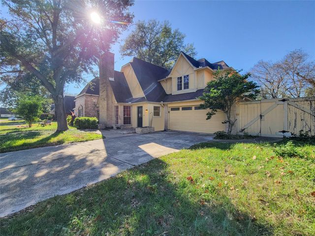 6215 Francis Marion Drive, Houston, TX 77091