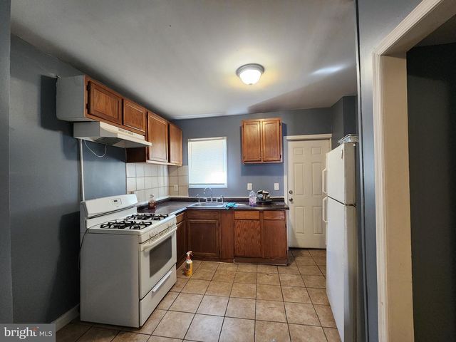 1909 CHRISTIAN ST, Baltimore, MD 21223