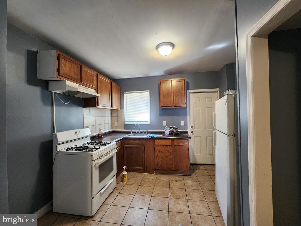 Image 8 of property listing at 1909 CHRISTIAN ST, Baltimore, MD 21223