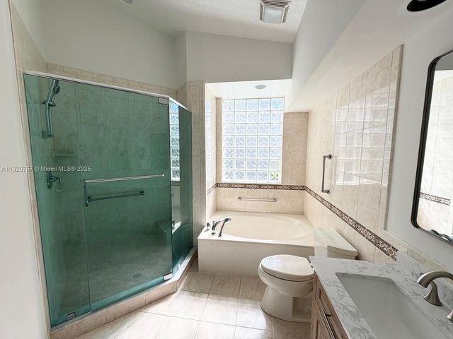 3951 Redondo Ct, Boca Raton, FL 33487