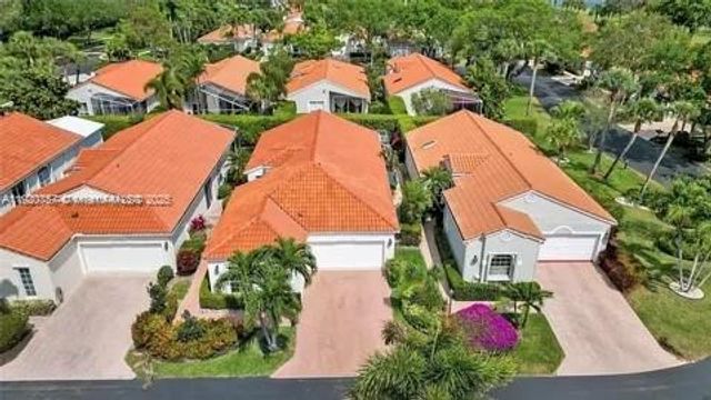 3951 Redondo Ct, Boca Raton, FL 33487