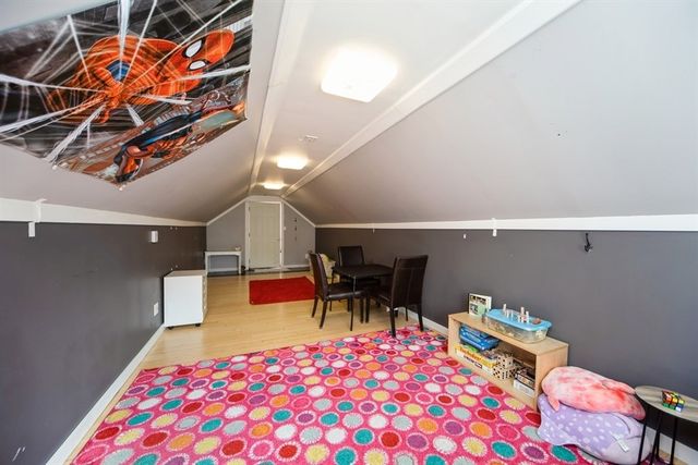 4820 Grand Avenue, Des Moines, IA 50312