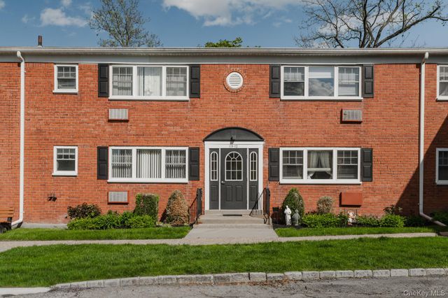 1879 Crompond Road C10, Peekskill, NY 10566
