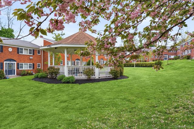 1879 Crompond Road C10, Peekskill, NY 10566