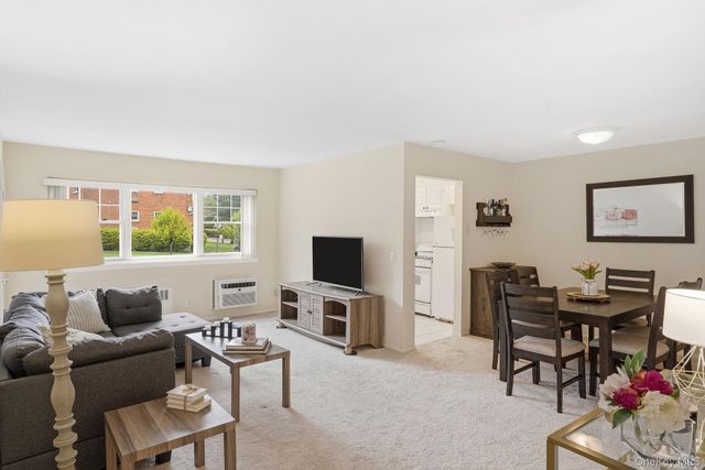 1879 Crompond Road C10, Peekskill, NY 10566