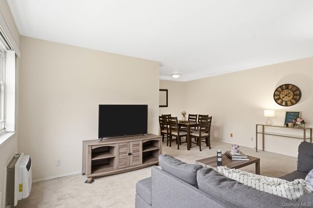1879 Crompond Road C10, Peekskill, NY 10566