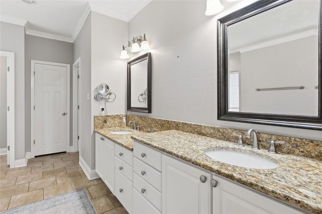 169 Old 71, Cedar Creek, TX 78612