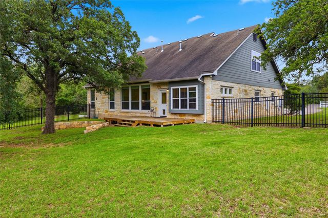 169 Old 71, Cedar Creek, TX 78612