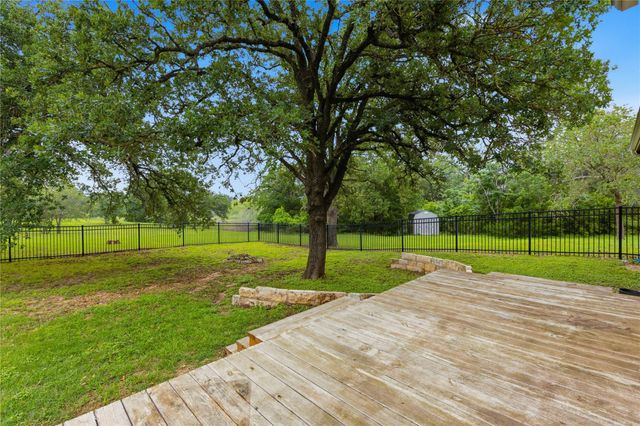 169 Old 71, Cedar Creek, TX 78612