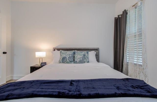 1616 Benson Street, Houston, TX 77020