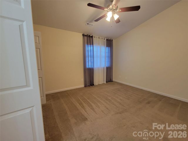 3811 Mosscroft Lane, Charlotte, NC 28215