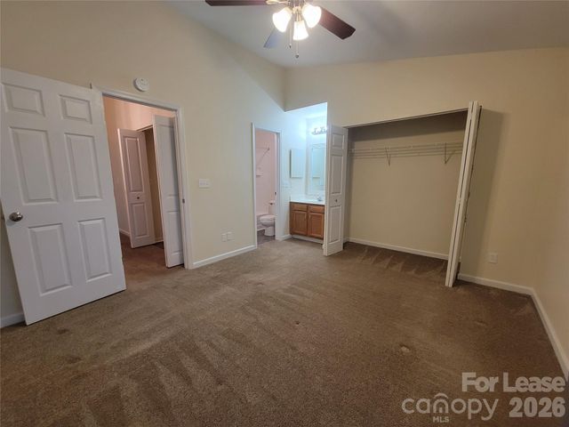 3811 Mosscroft Lane, Charlotte, NC 28215