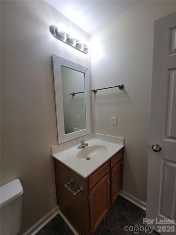 3811 Mosscroft Lane, Charlotte, NC 28215