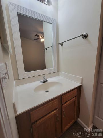 3811 Mosscroft Lane, Charlotte, NC 28215