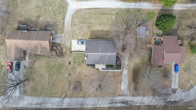 528 W Poplar Avenue, Princeton, IN 47670