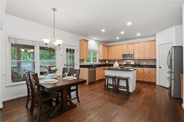 2690 Stonehill Way, Cumming, GA 30041