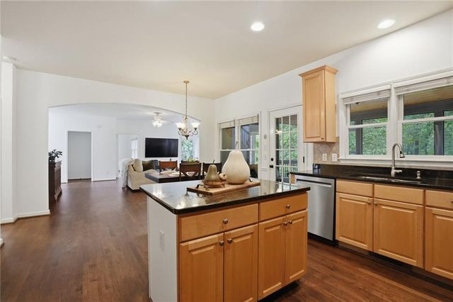 2690 Stonehill Way, Cumming, GA 30041