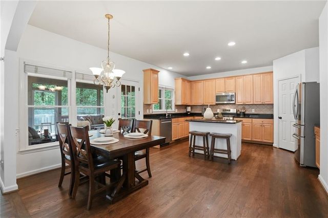 2690 Stonehill Way, Cumming, GA 30041