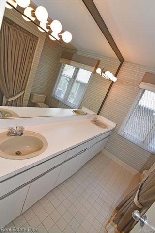 20080 Longridge Court, Northville Township, MI 48167