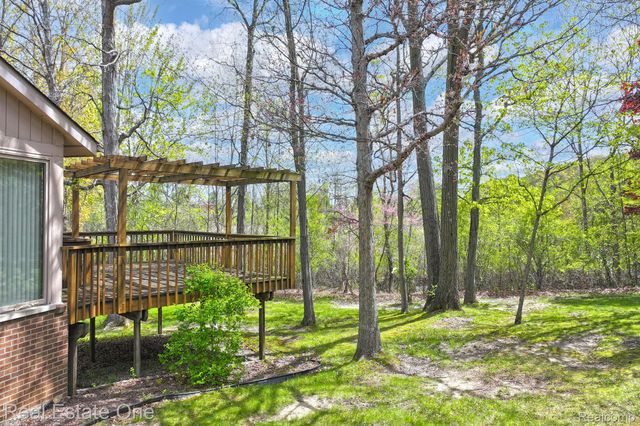20080 Longridge Court, Northville Township, MI 48167