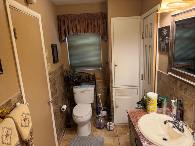 5220 Woodsboro Lane, Dallas, TX 75241