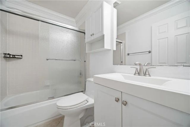 8 Magellan Aisle, Irvine, CA 92620