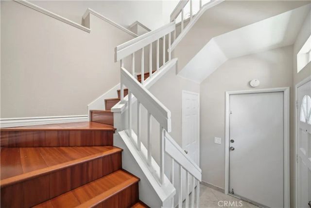 8 Magellan Aisle, Irvine, CA 92620