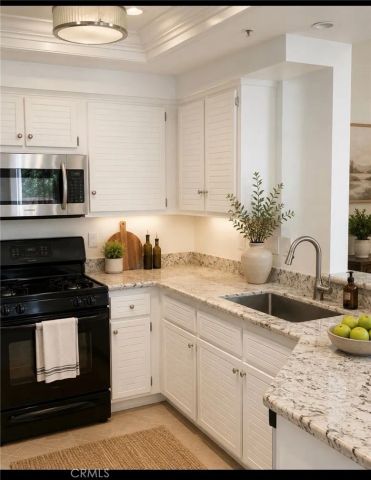 8 Magellan Aisle, Irvine, CA 92620