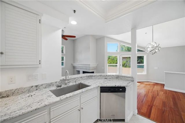 8 Magellan Aisle, Irvine, CA 92620