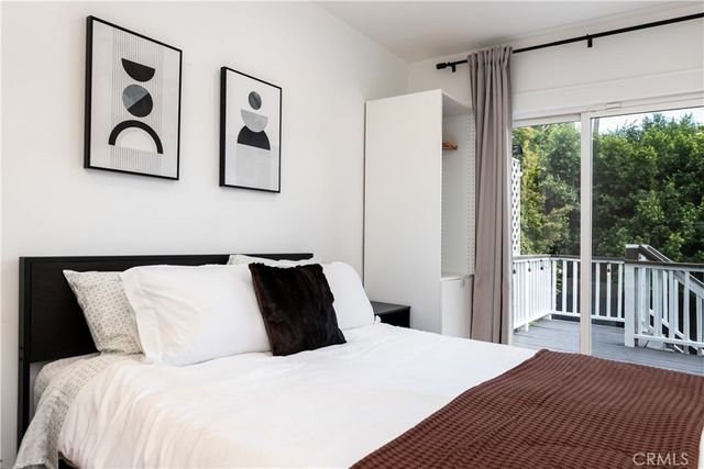 6008 Carlton Way, Los Angeles, CA 90028