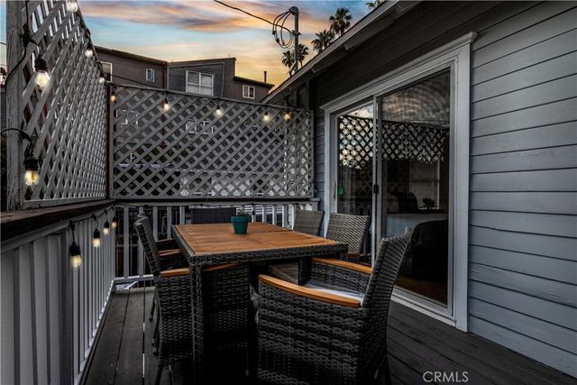 6008 Carlton Way, Los Angeles, CA 90028