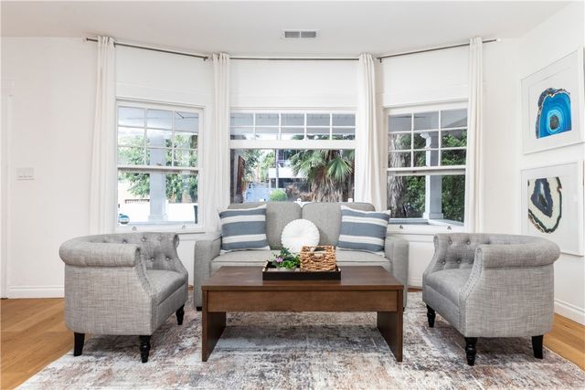 6008 Carlton Way, Los Angeles, CA 90028