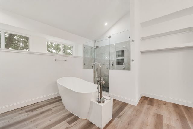 204 Hollywood Drive, Glenn Heights, TX 75154