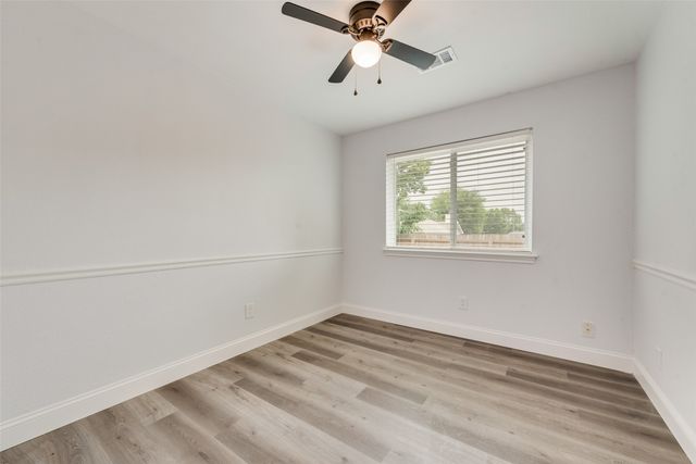 204 Hollywood Drive, Glenn Heights, TX 75154