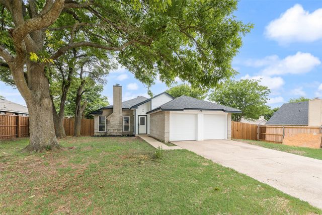 204 Hollywood Drive, Glenn Heights, TX 75154