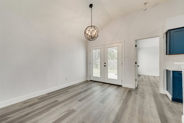 204 Hollywood Drive, Glenn Heights, TX 75154