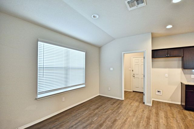 475 Autumn Leaf DR, New Braunfels, TX 78130