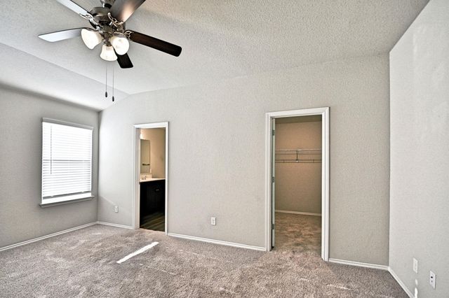 475 Autumn Leaf DR, New Braunfels, TX 78130