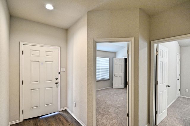 475 Autumn Leaf DR, New Braunfels, TX 78130